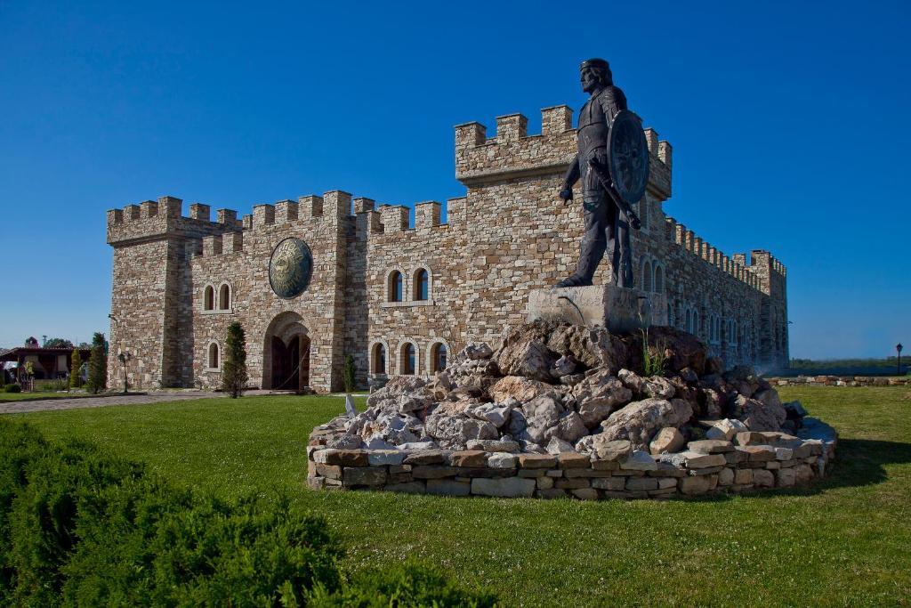 فندق ارباناسيفي  Kaloyanova Fortress المظهر الخارجي الصورة